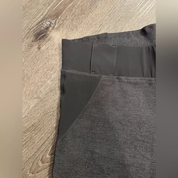 Like new! 5.11 women’s raven range legging tight - Picture 8 of 11